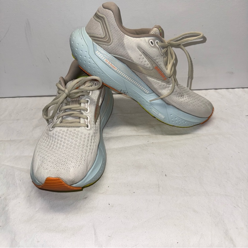 Brooks Glycerin GTS 21 Womens 10.5 Shoes Beige Sneaker Running Gym 1204091B195